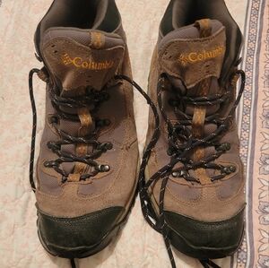Mens Columbia Hiking Boots